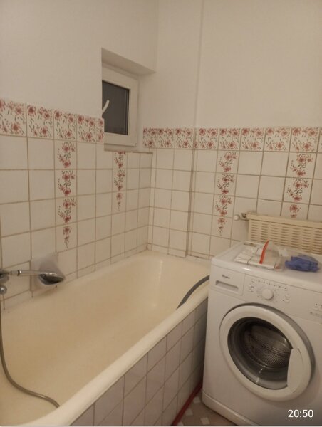 Piata Unirii, Fantani, bulevard, liber, metrou 2 min.,